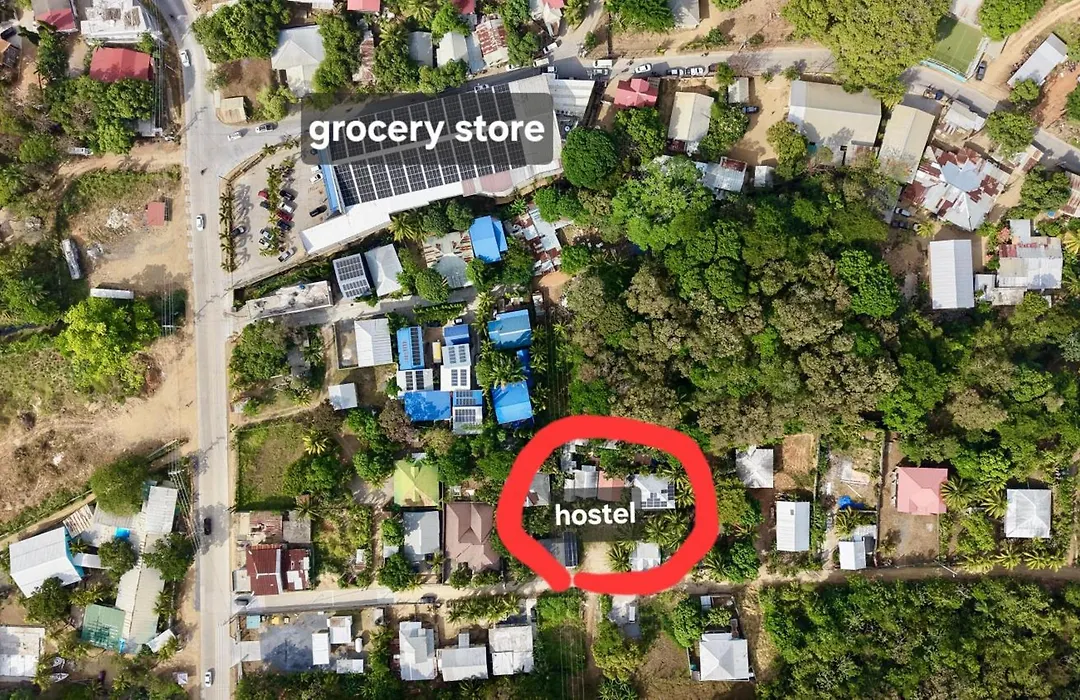 Roatan Backpackers' Hostel-1